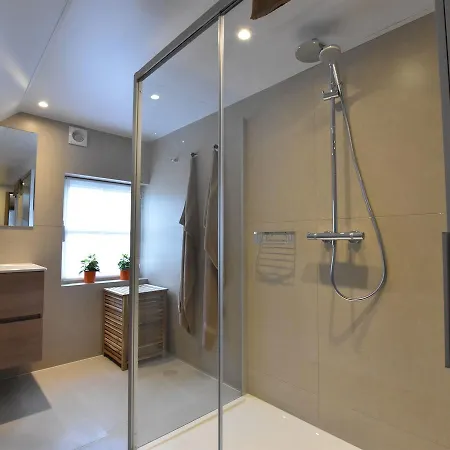 Modern In With Beach Nearby Villa *