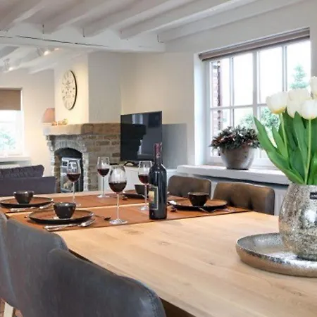 Modern In With Beach Nearby Villa *