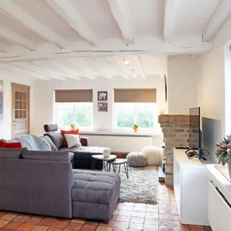 Villa Modern In With Beach Nearby *