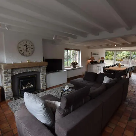 Villa Modern In With Beach Nearby *